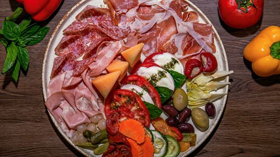Antipasto-a