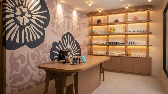 breeze-spa_reception
