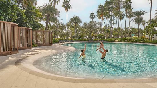 swimming-pool_lifestyle_2