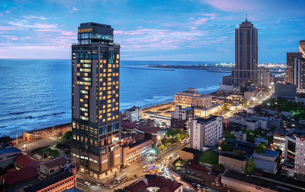 Galle Road seafront, Amari Colombo