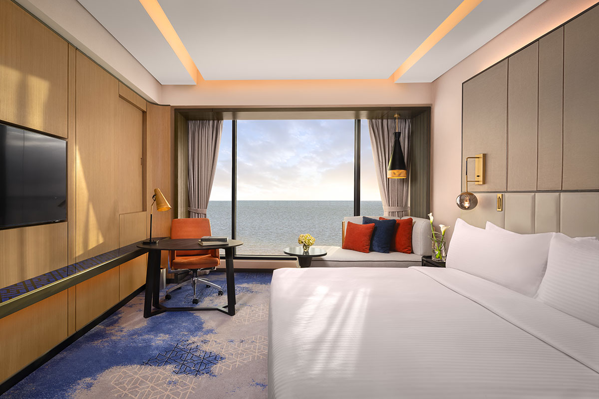 Superior Ocean View room at Amari Colombo