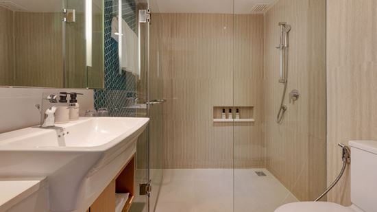 Bathroom in Junior Suite Beach Wing