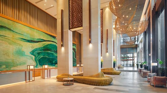 amari-tower_lobby-2