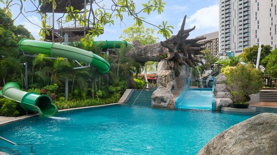 swimming-pool_pool-slide-5