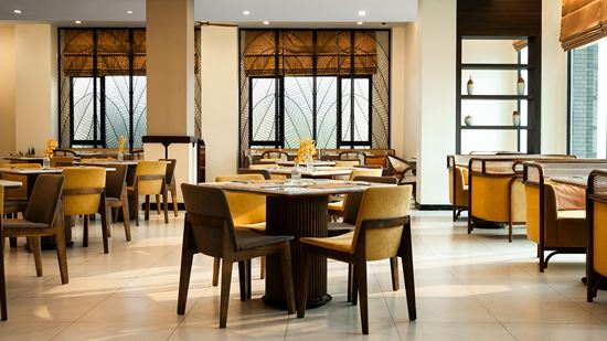 essence-seating-focus