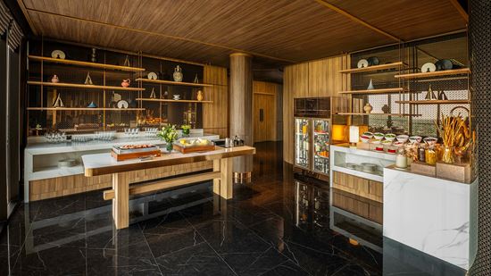 club-nava_food-station_2